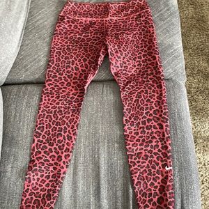 Women’s Nike high waisted 7/8 leopard leggings